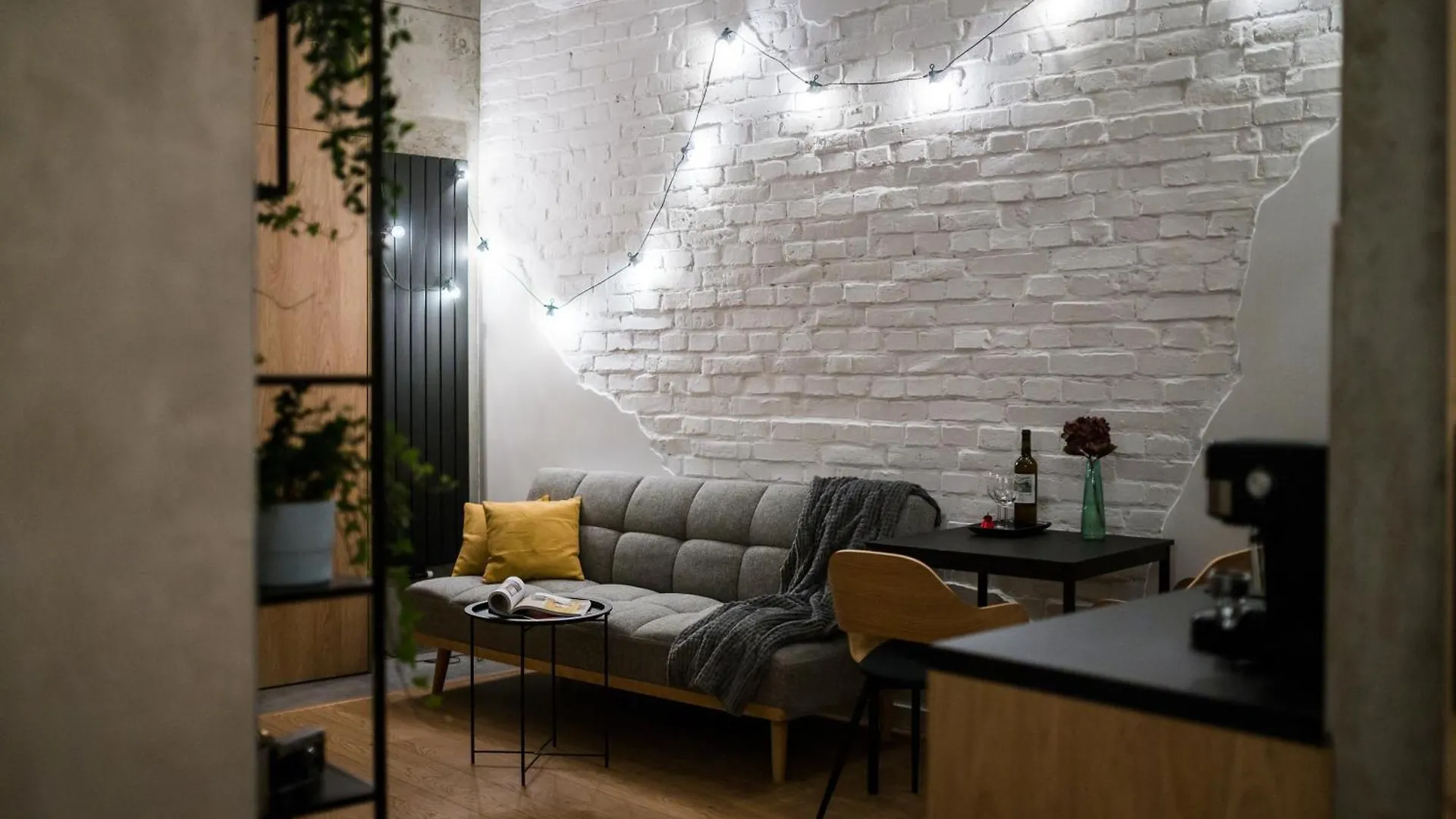 D21 Art Loft Apartment 크라쿠프